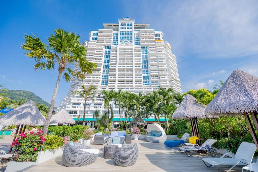 Hotel Andaman Beach Suites Hotel Patong Phuket