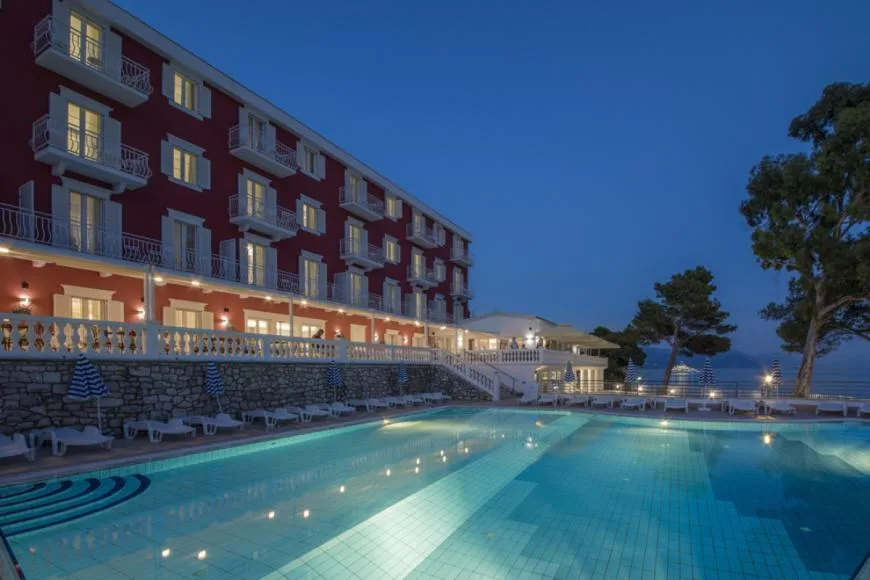 AMINESS YOUNIQUE BELLEVUE HOTEL 4*, OREBIĆ