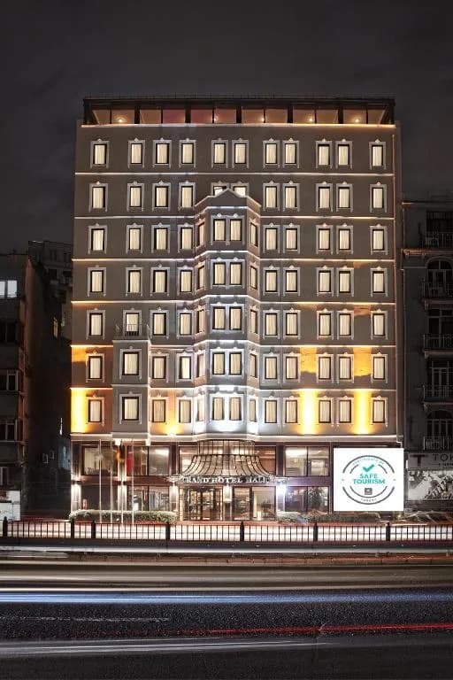 HOTEL GRAND HALIC 4*